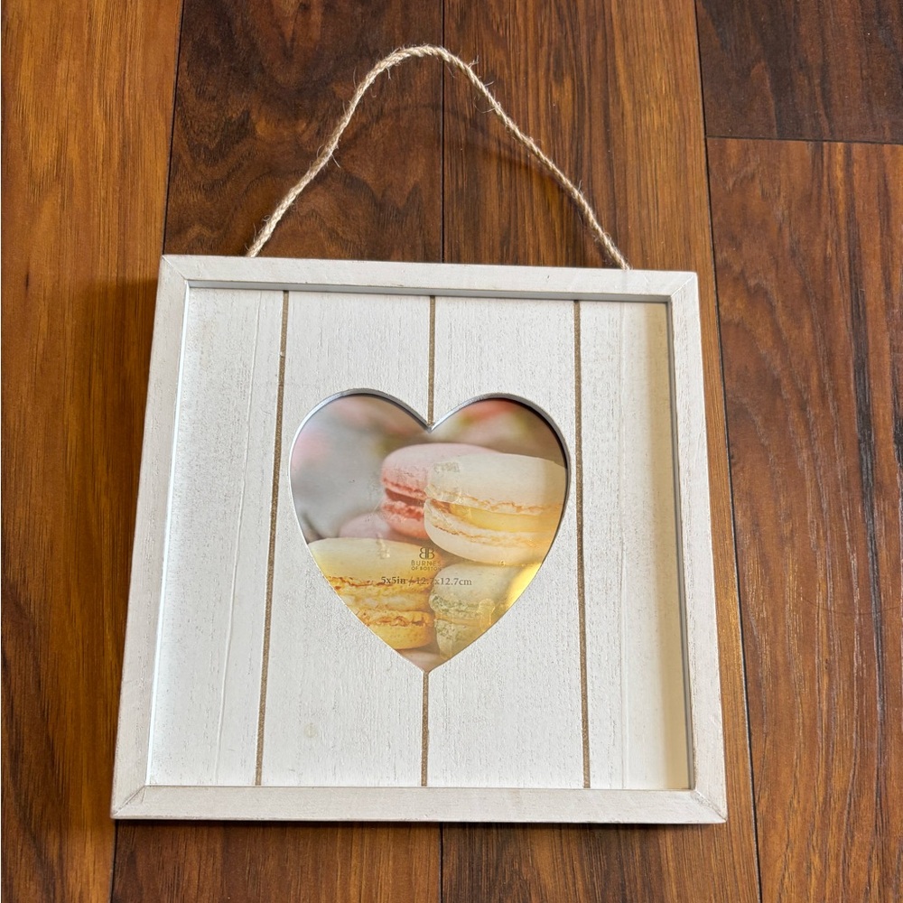 New Nielsen Bainbridge Group Heart Frame